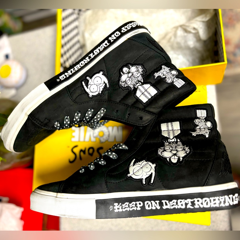 Vans x Simpsons SK8 hi men’s sneakers limited edition size 12